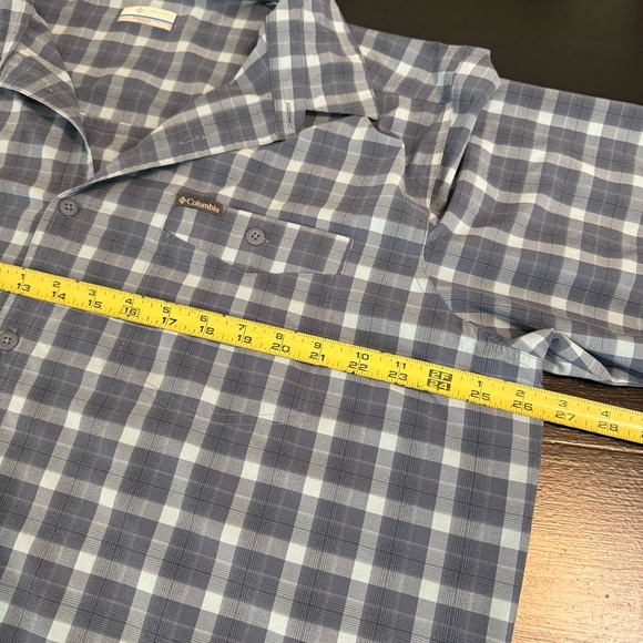 Columbia Men's Casual Plaid Shirt - Picture 6 of 6